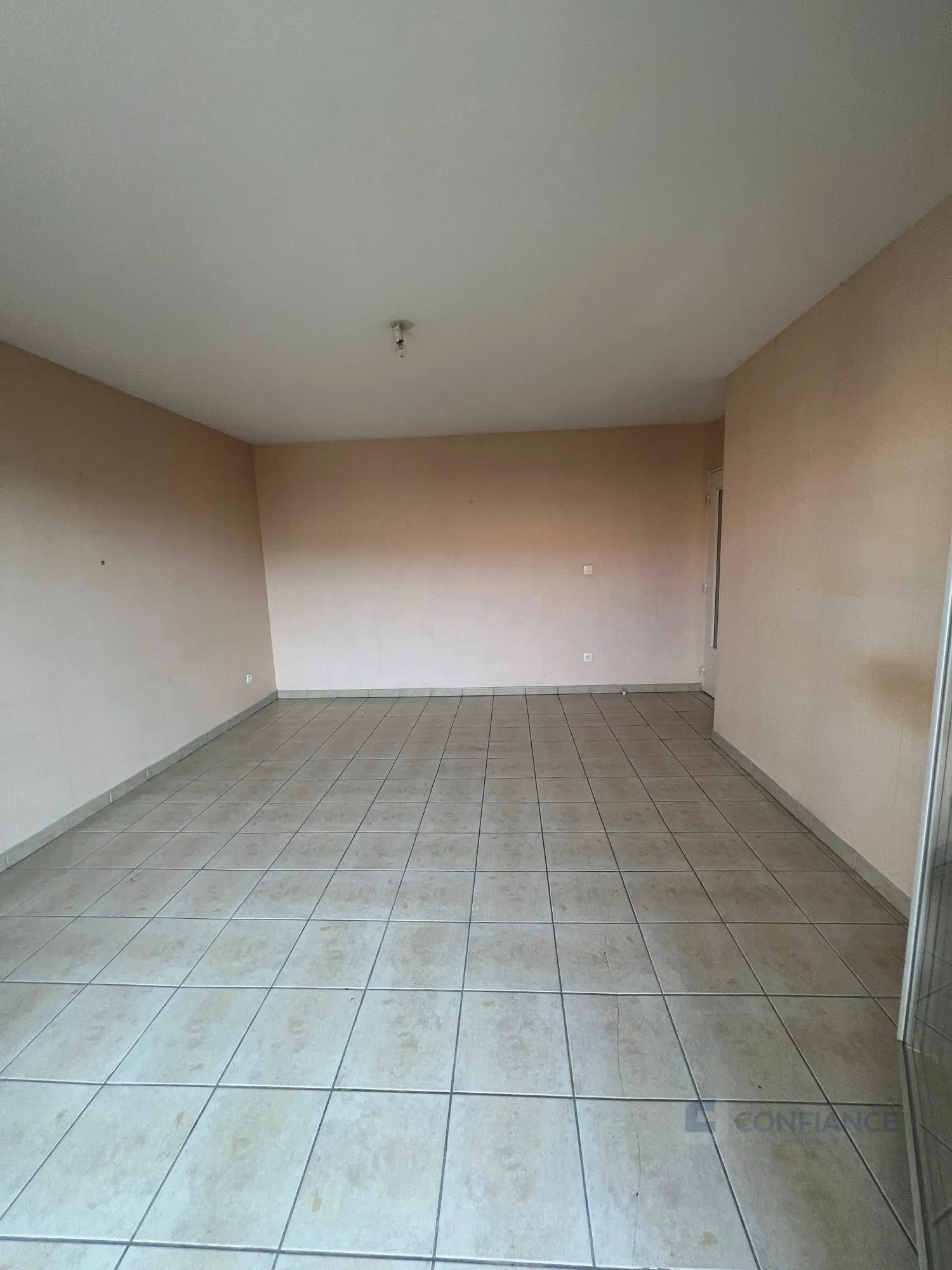 Appartement à vendre à Mâcon – 3 pièces, 65 m² avec garage double, proche centre-ville et gare 