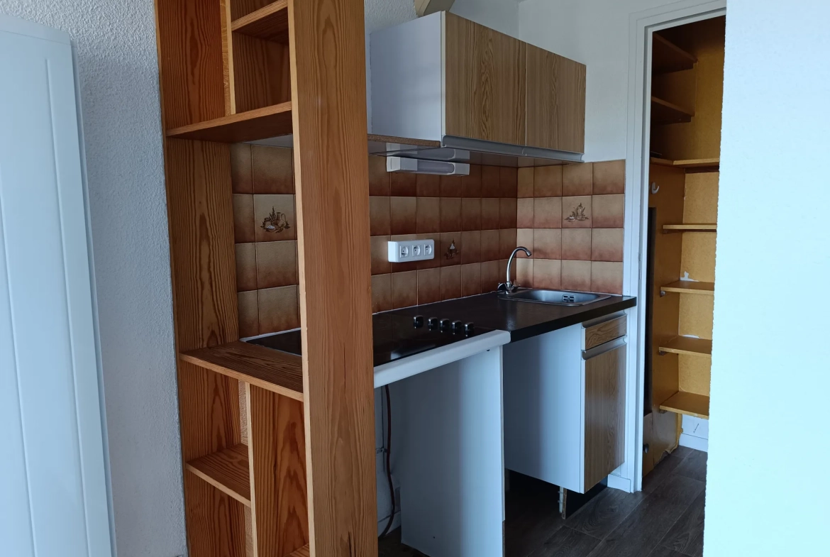 Appartement T2 duplex avec balcon, parking privé à Meschers-sur-Gironde 