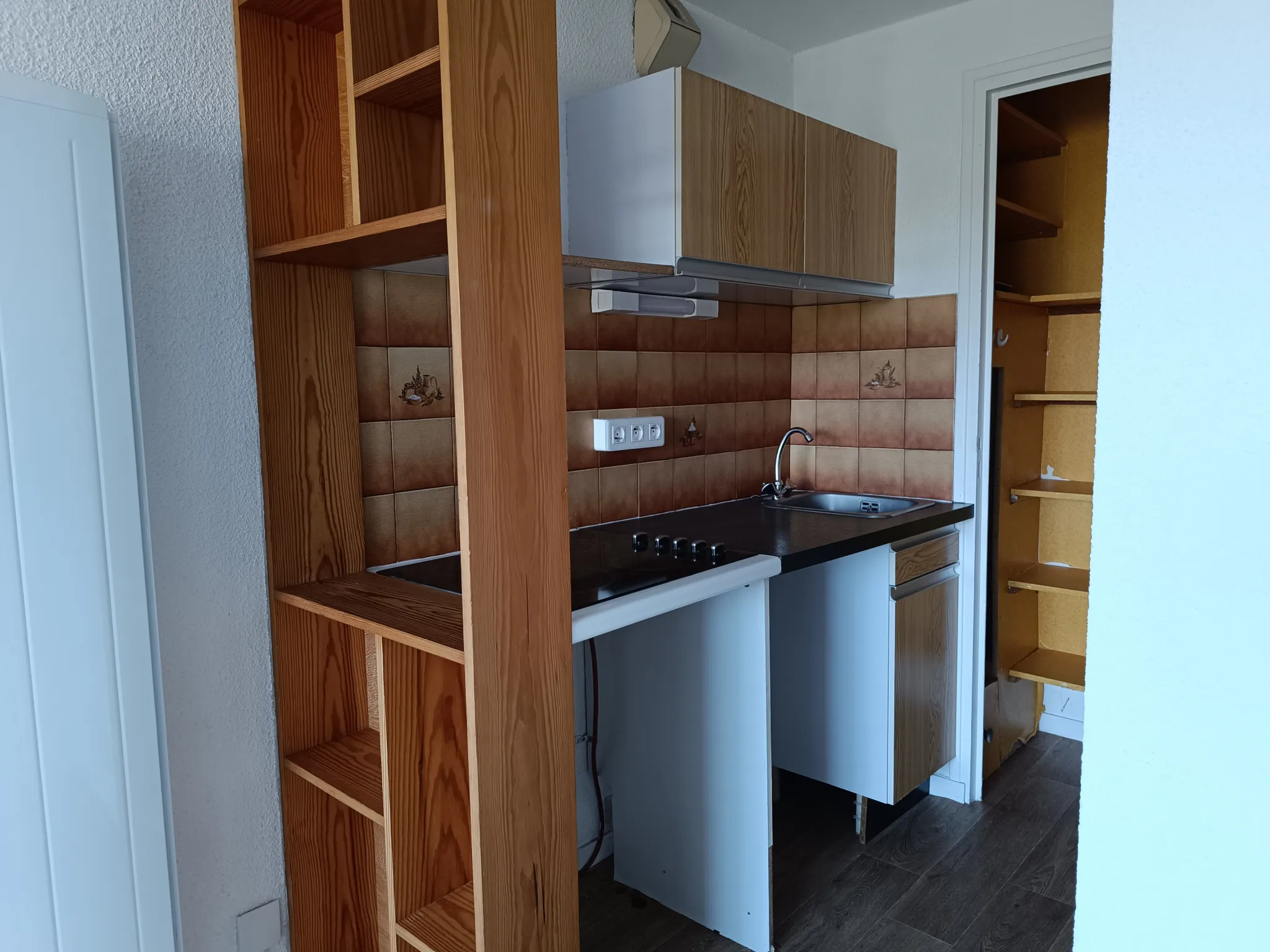 Appartement T2 duplex avec balcon, parking privé à Meschers-sur-Gironde 