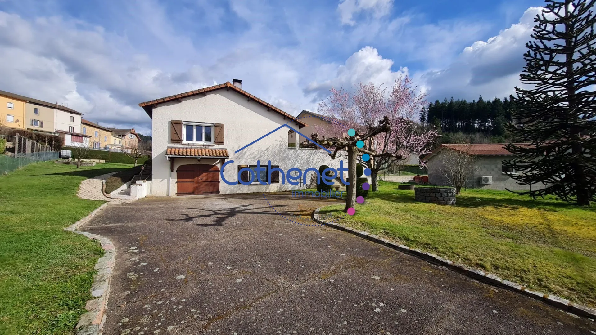 Villa semi plain-pied de 95 m² avec grand terrain à Cours 