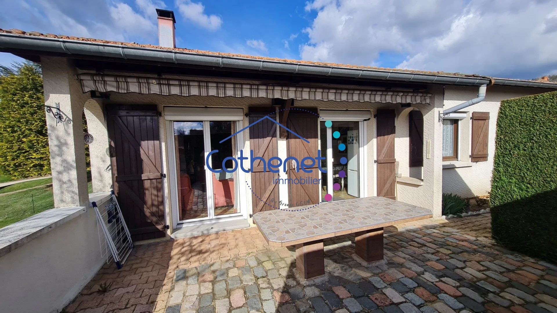 Villa semi plain-pied de 95 m² avec grand terrain à Cours 