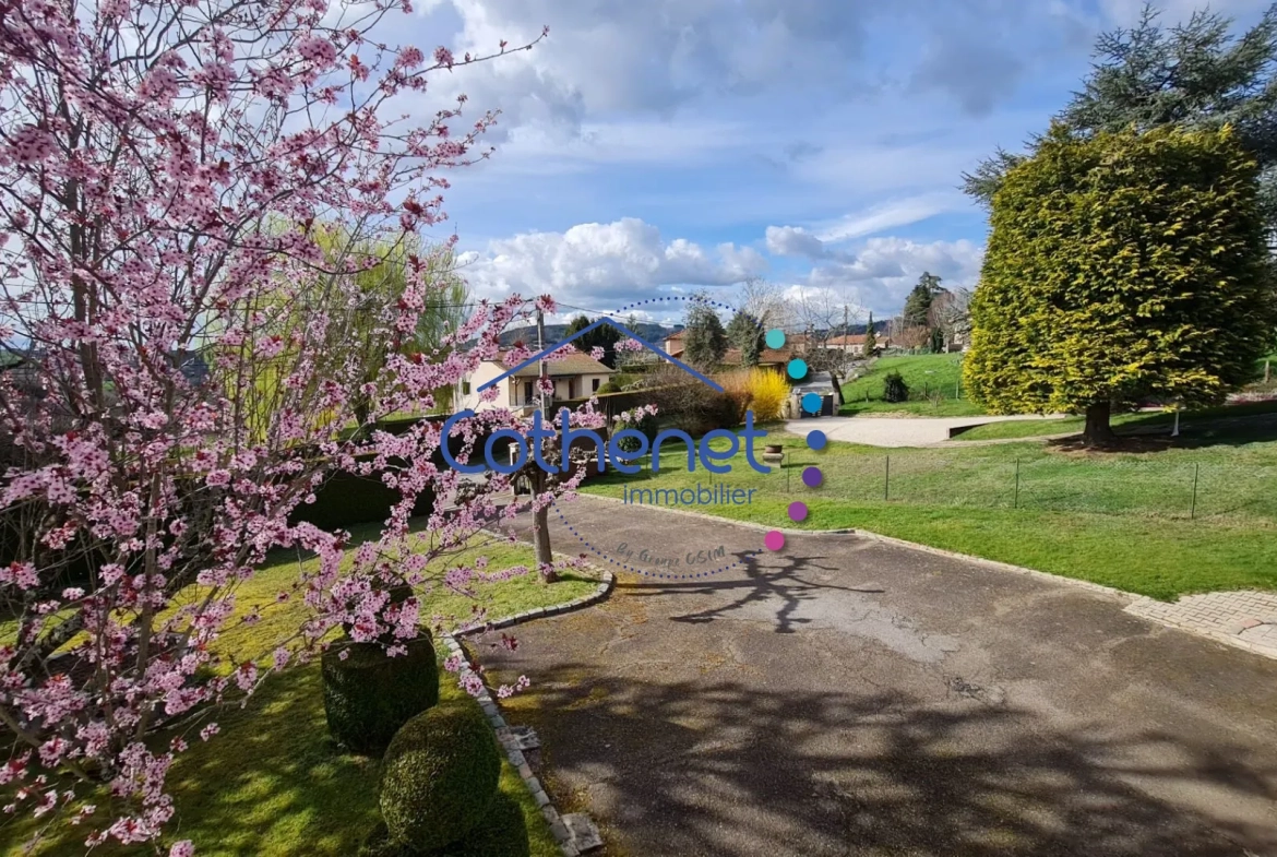 Villa semi plain-pied de 95 m² avec grand terrain à Cours 