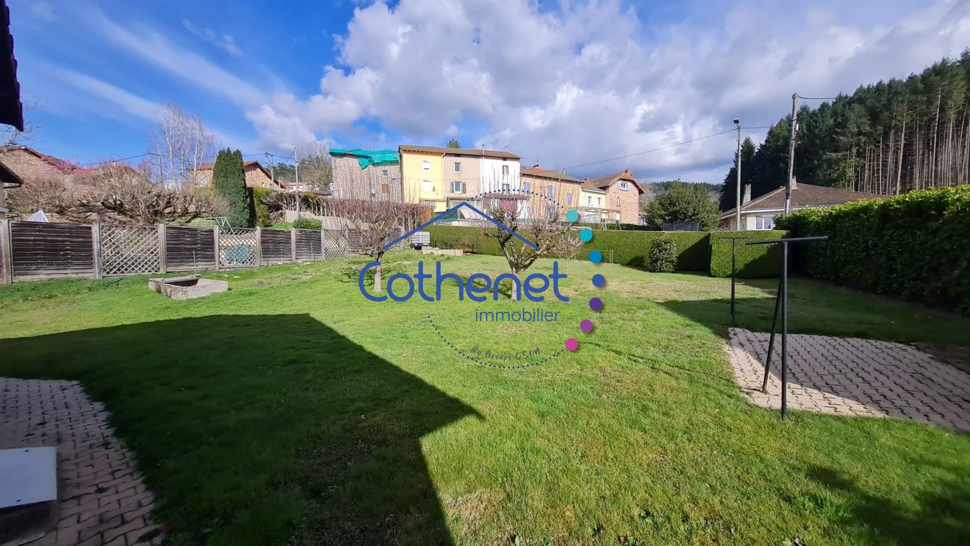 Villa semi plain-pied de 95 m² avec grand terrain à Cours 