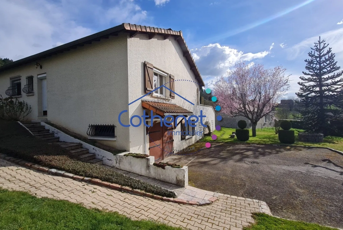 Villa semi plain-pied de 95 m² avec grand terrain à Cours 