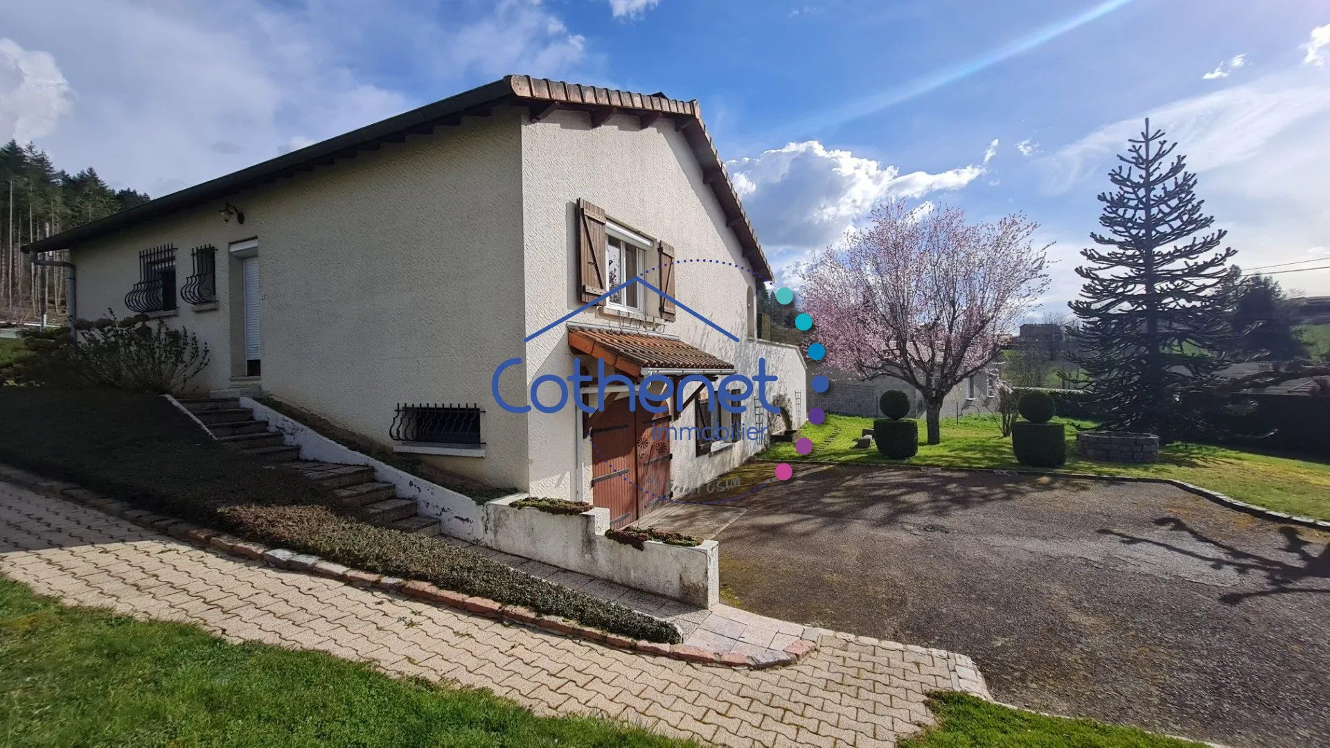 Villa semi plain-pied de 95 m² avec grand terrain à Cours 