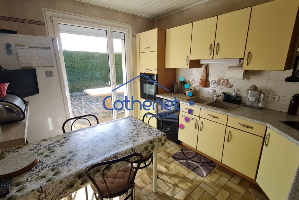 Villa semi plain-pied de 95 m² avec grand terrain à Cours 