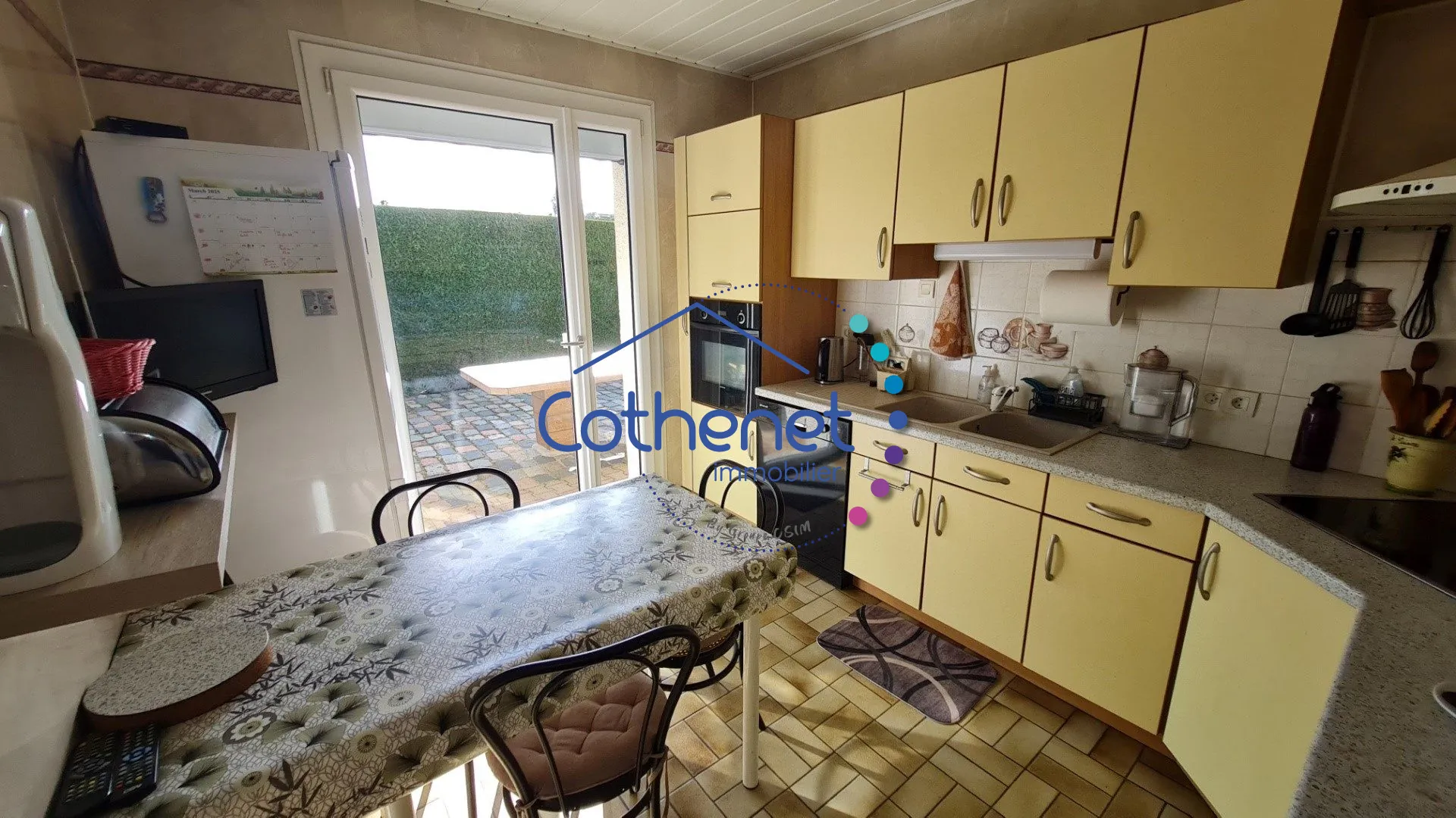 Villa semi plain-pied de 95 m² avec grand terrain à Cours 