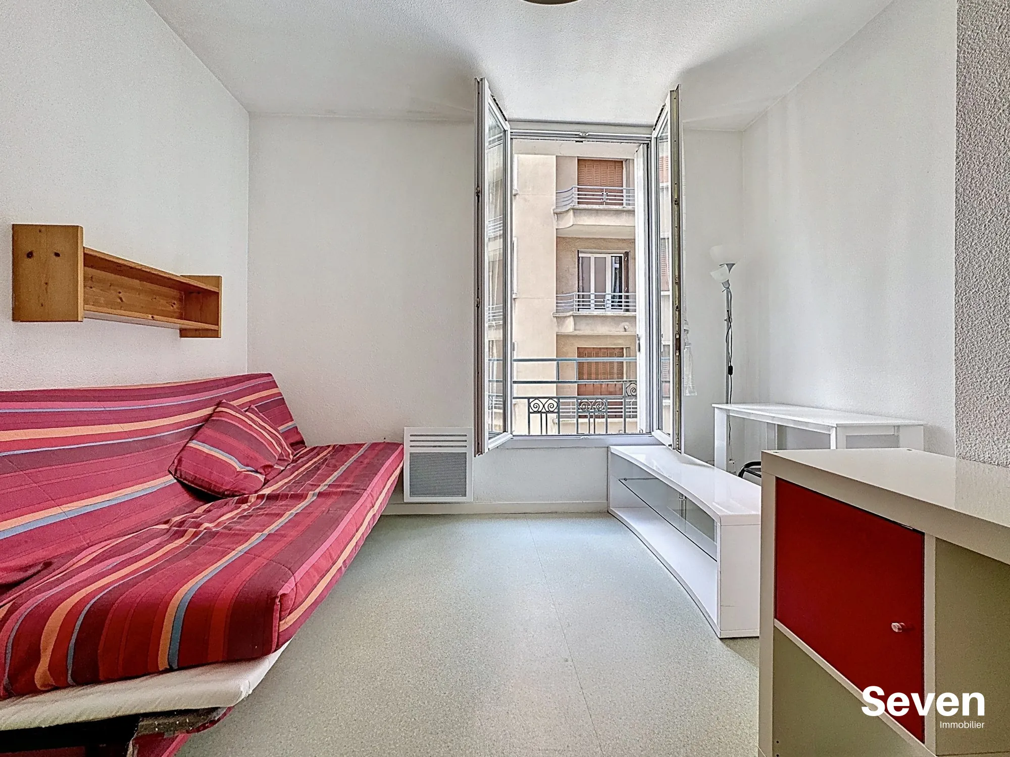Studio meublé à vendre proche de la gare à Grenoble - 17 m² idéal investissement 