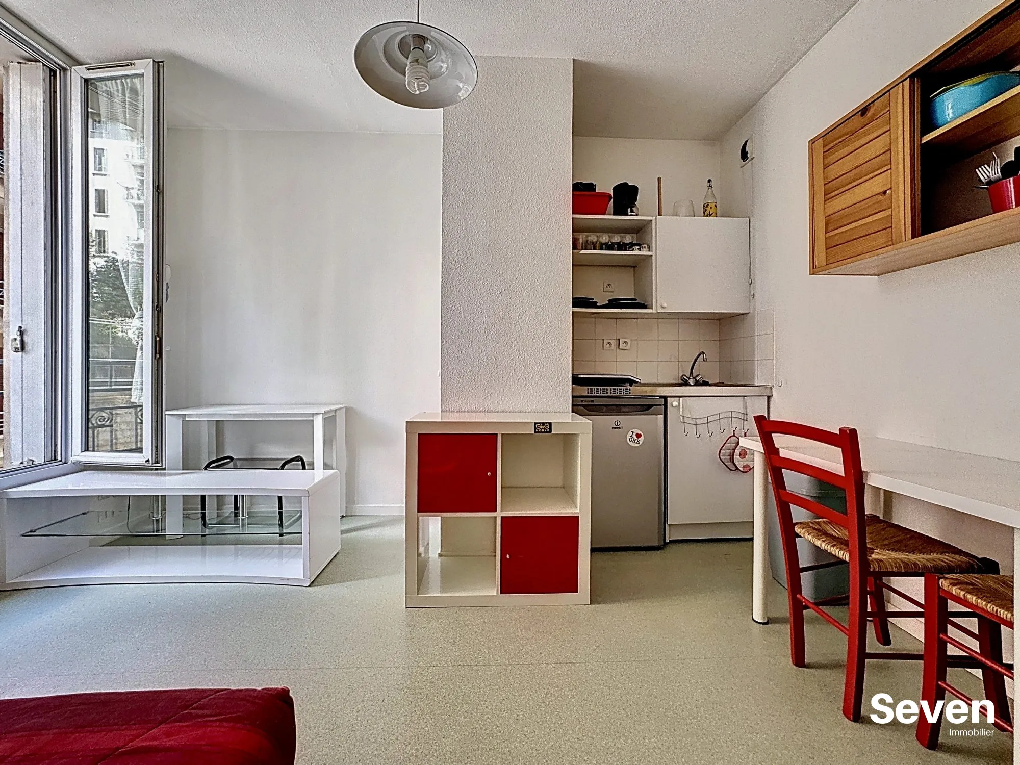 Studio meublé à vendre proche de la gare à Grenoble - 17 m² idéal investissement 