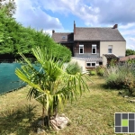 Maison mitoyenne 3 chambres à Hautmont avec jardin et potentiel de rénovation