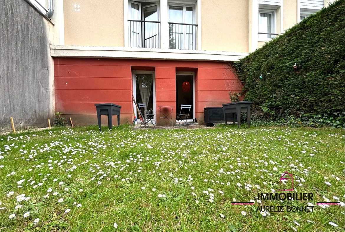 Appartement 42 m² avec jardin et parking proche centre de Lisieux 
