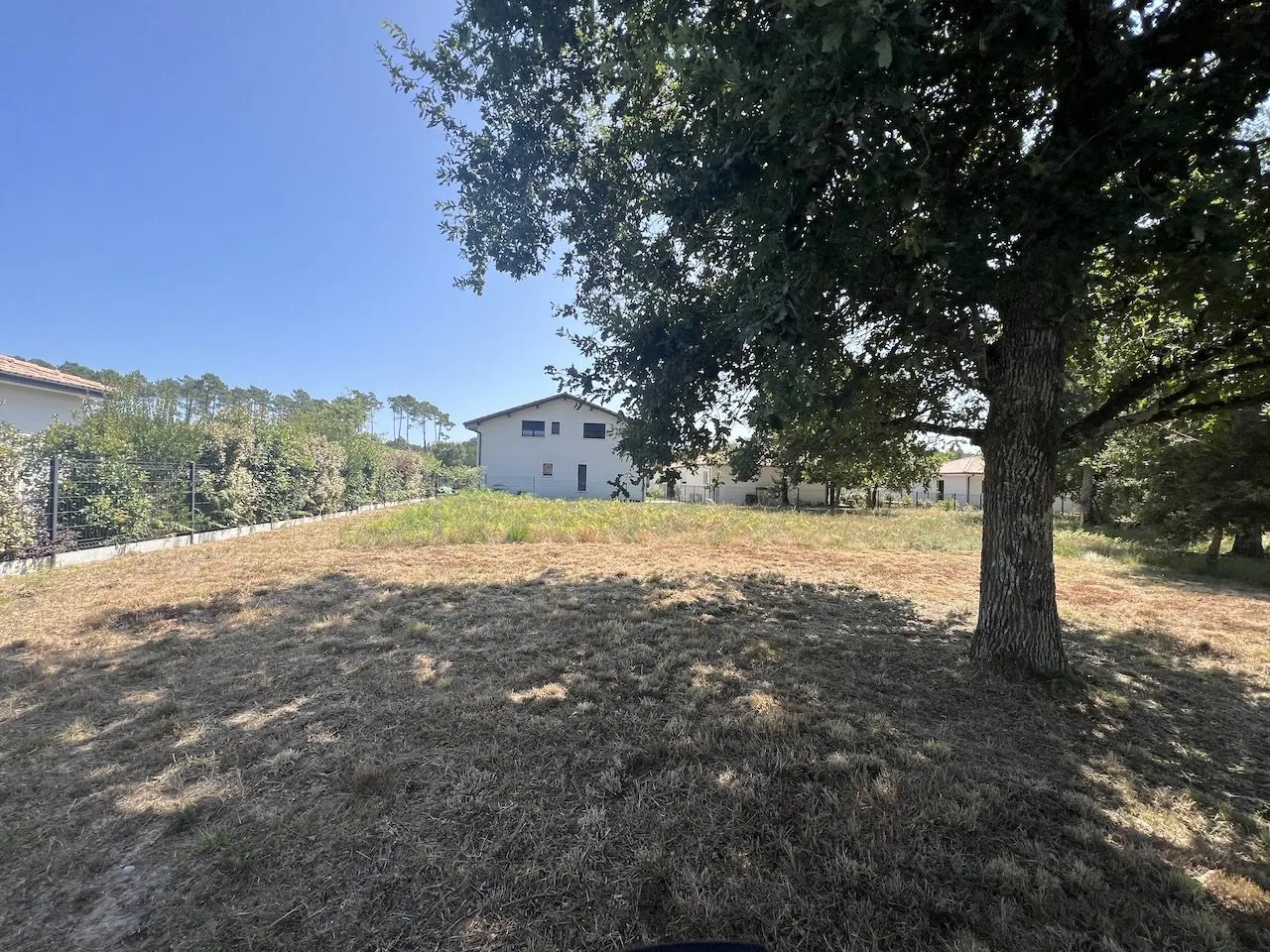 Terrain constructible de 642 m² à Vielle-Saint-Girons, proximité plage et commodités 