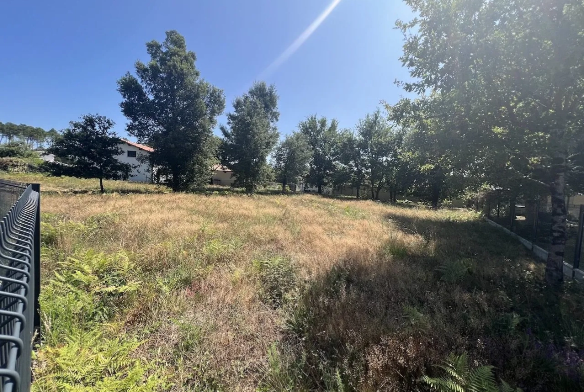 Terrain constructible de 642 m² à Vielle-Saint-Girons, proximité plage et commodités 