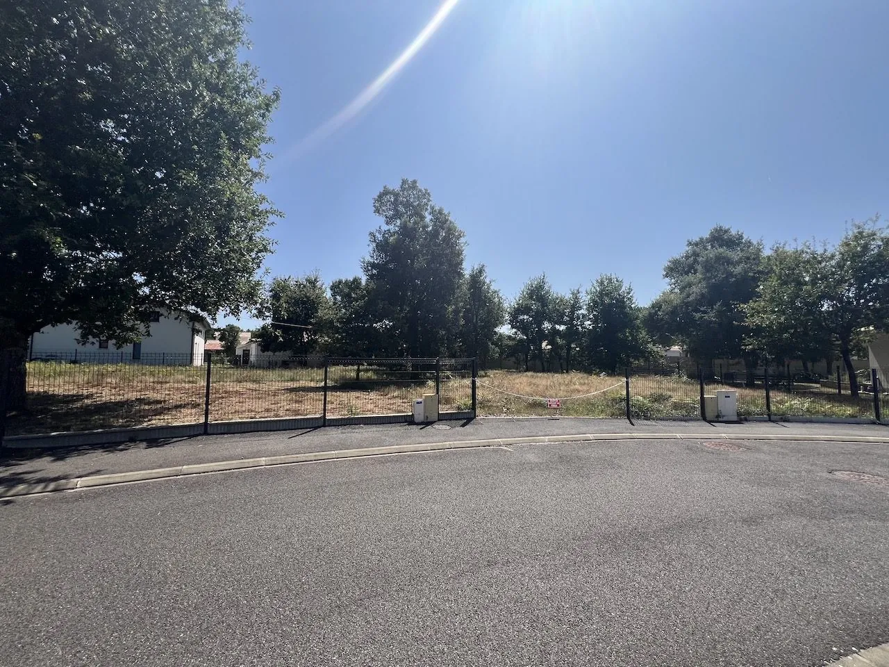 Terrain constructible de 642 m² à Vielle-Saint-Girons, proximité plage et commodités 
