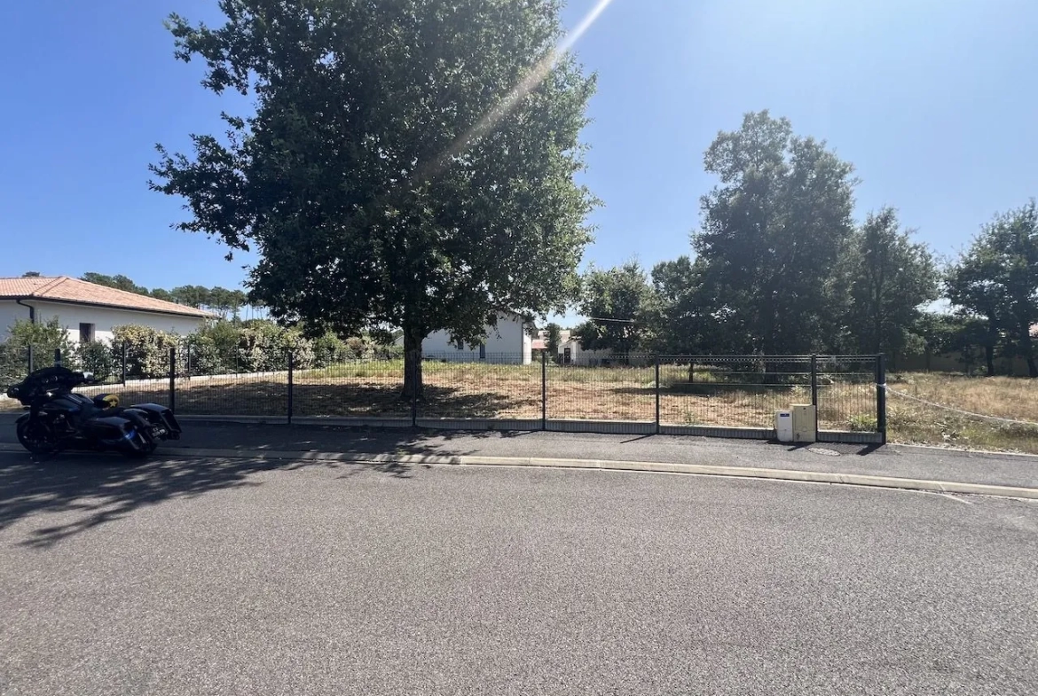 Terrain constructible de 642 m² à Vielle-Saint-Girons, proximité plage et commodités 