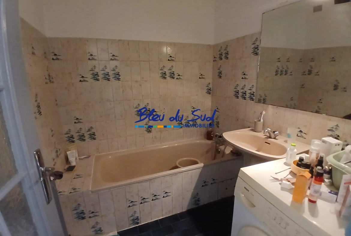 salle de bain Appartement traversant de 93 m² à Perpignan Sud avec terrasse et garage 