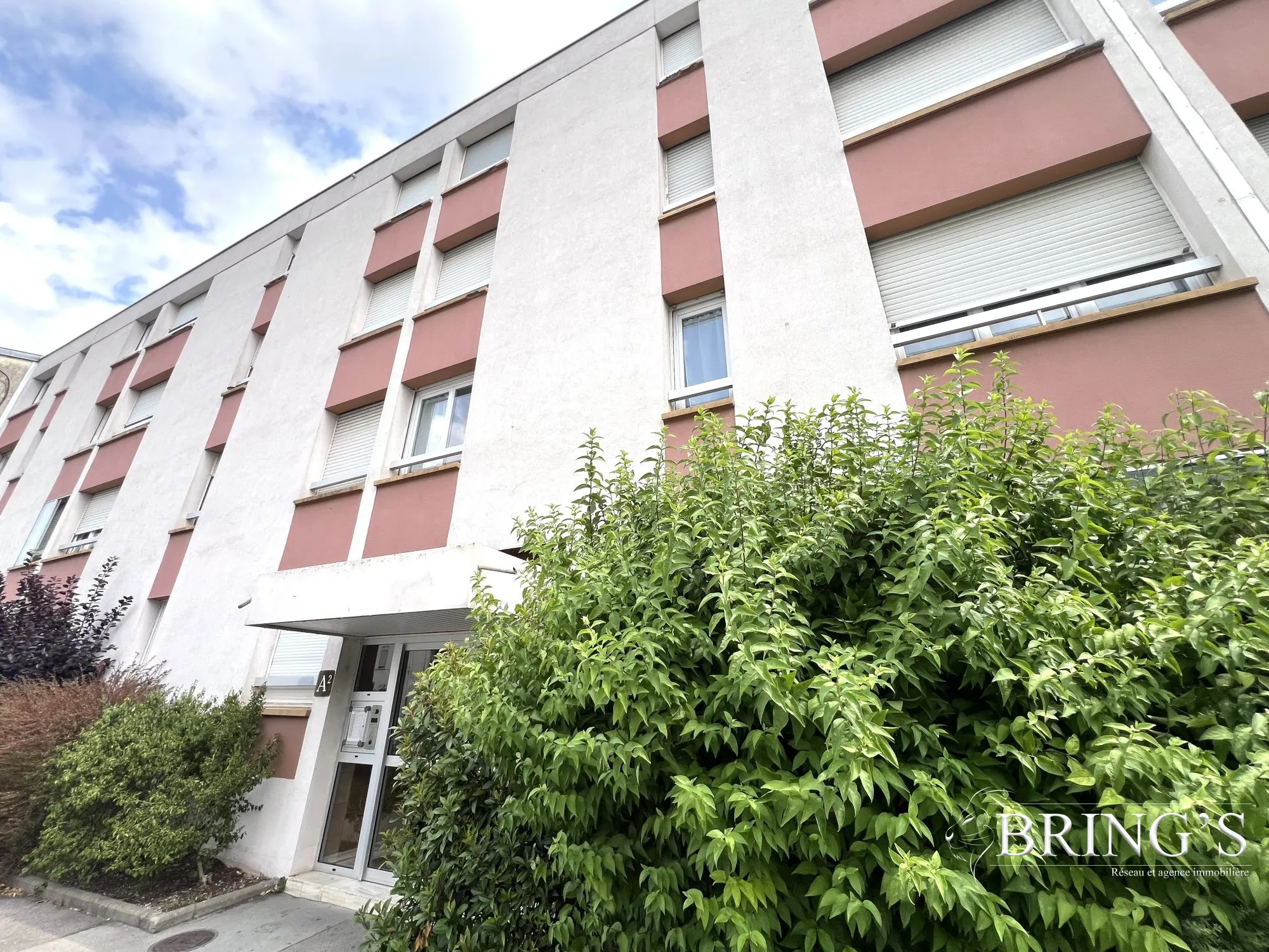 Appartement T2 à vendre à Nancy – 43m² avec garage et ascenseur 