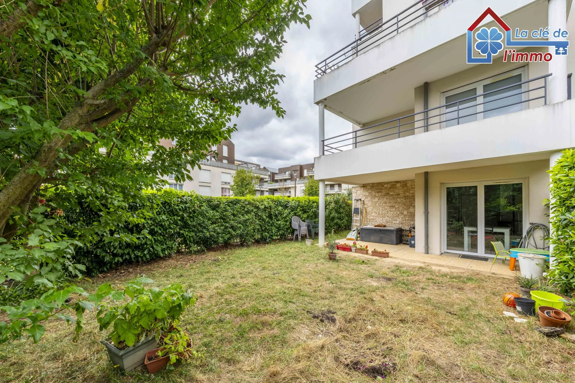 Charmant appartement T2 avec jardin et parking à Lieusaint 