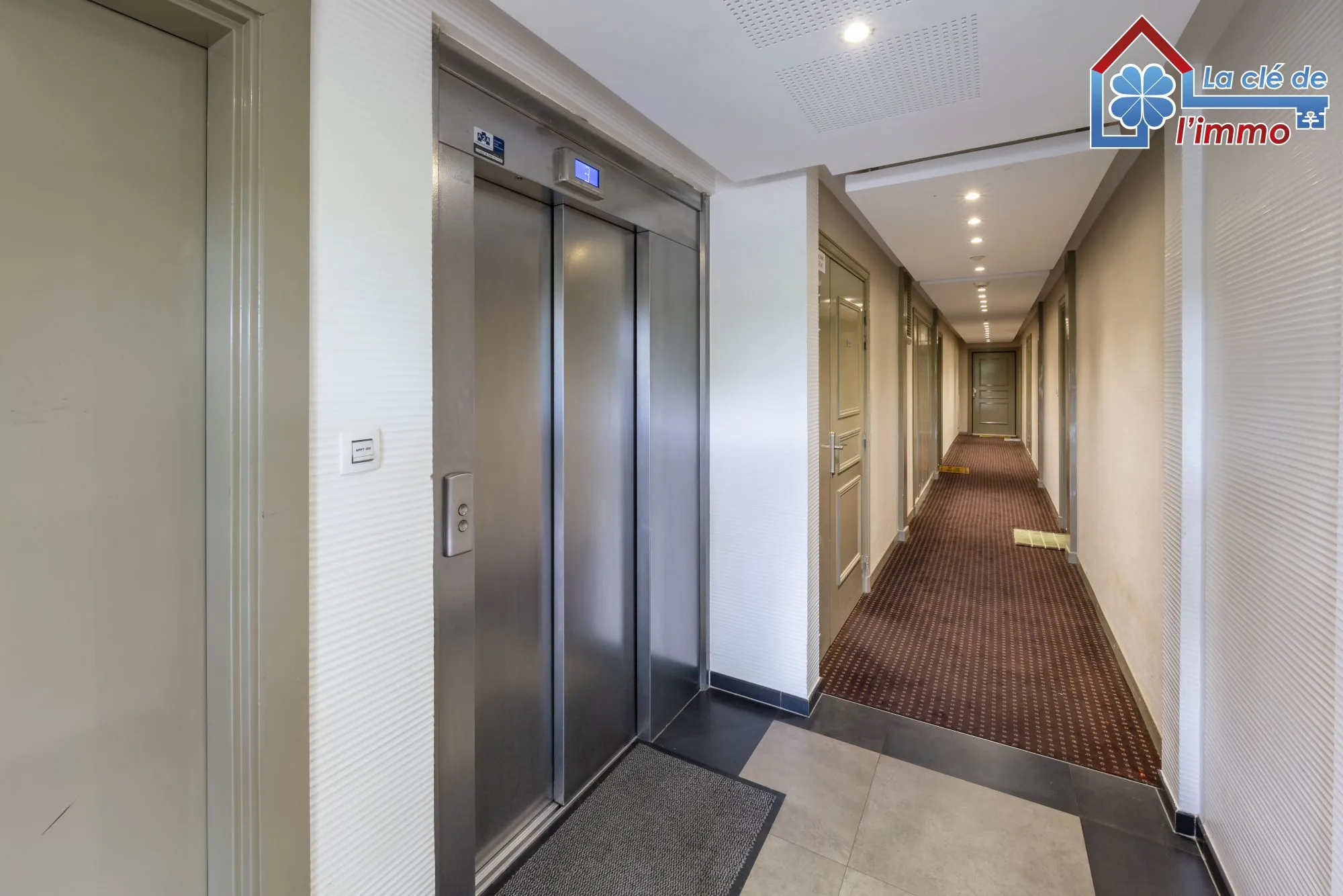 Charmant appartement T2 avec jardin et parking à Lieusaint 