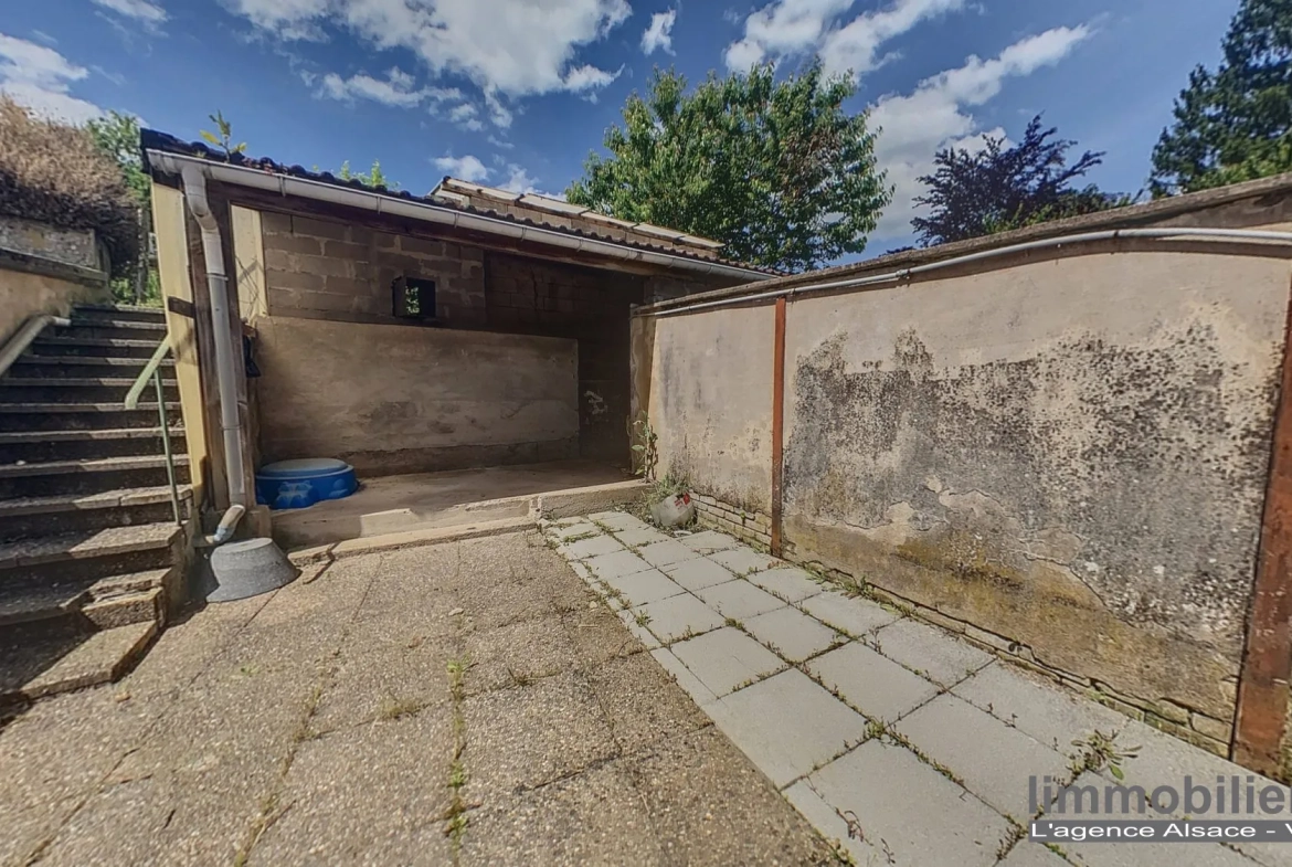 Maison à vendre à Senones (88) – 87 m², terrain clos, proximité écoles 