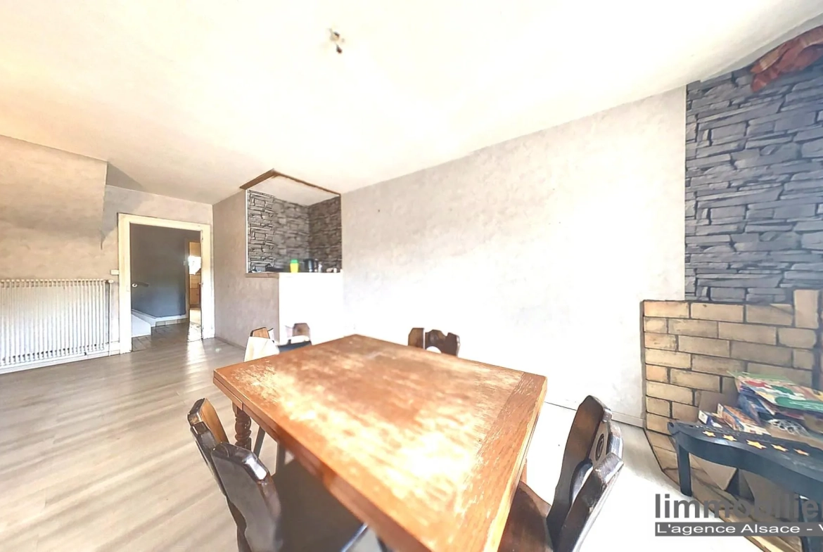 Maison à vendre à Senones (88) – 87 m², terrain clos, proximité écoles 