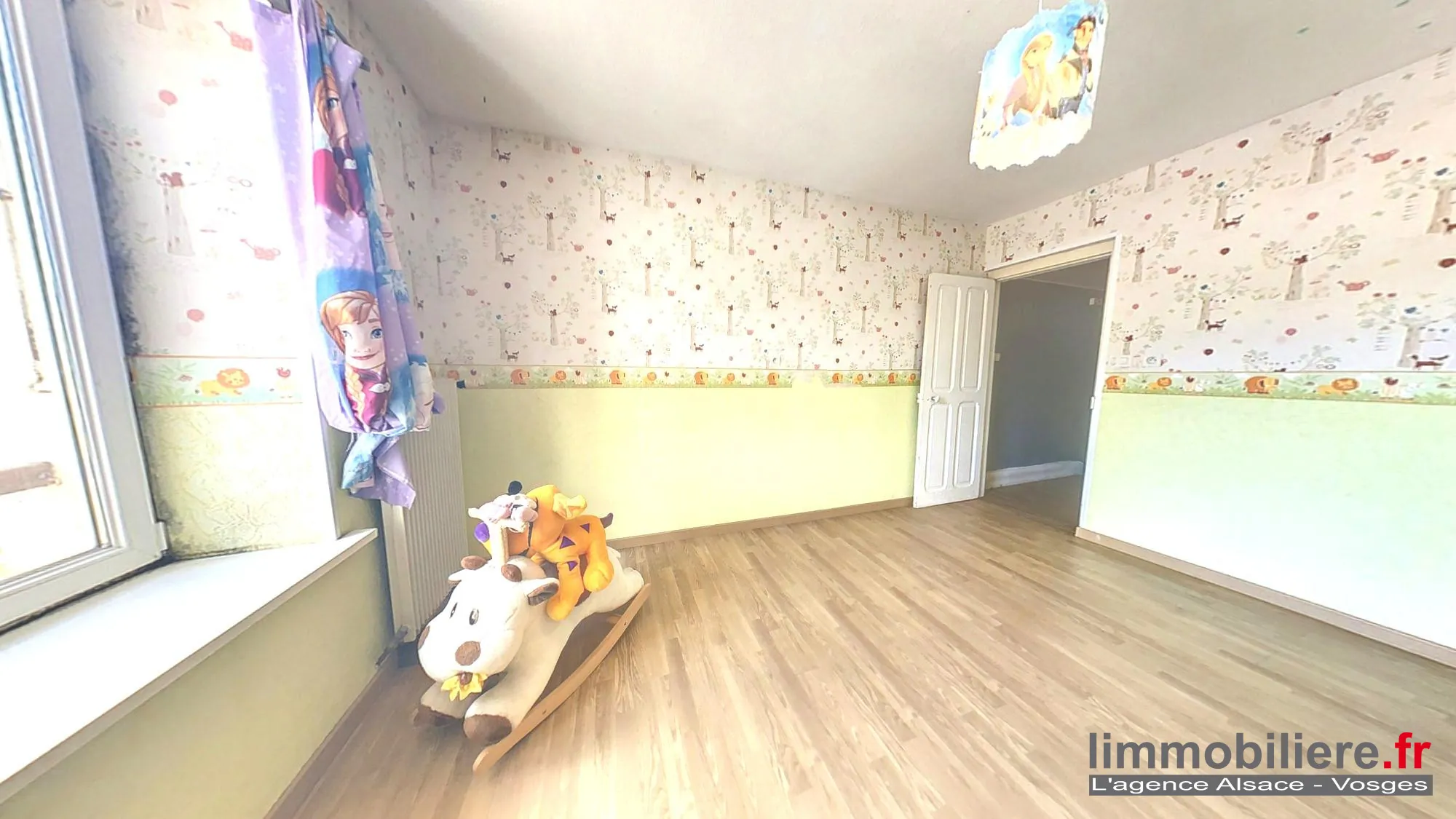 Maison à vendre à Senones (88) – 87 m², terrain clos, proximité écoles 