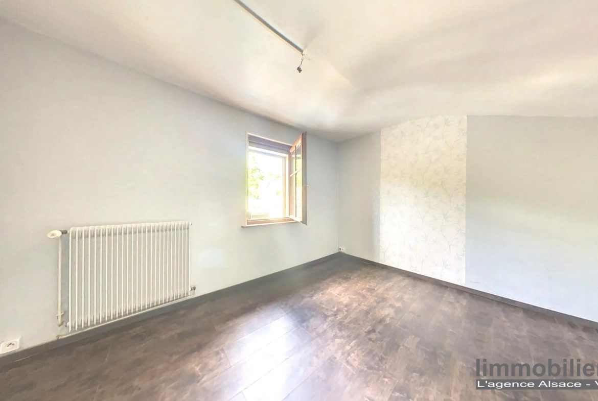 Maison à vendre à Senones (88) – 87 m², terrain clos, proximité écoles 