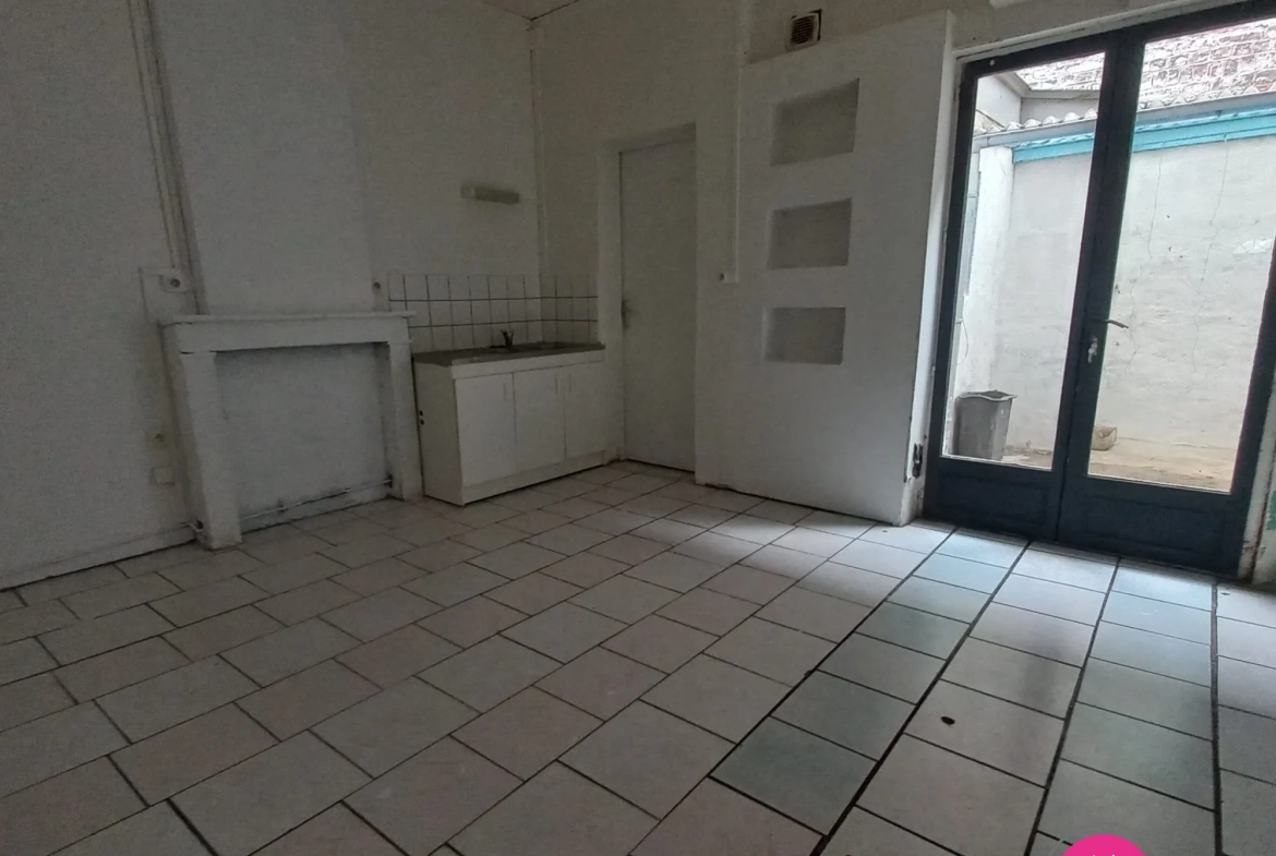 Maison de ville à Saint-Amand-les-Eaux de 65 m² à vendre pour 92 000 € 