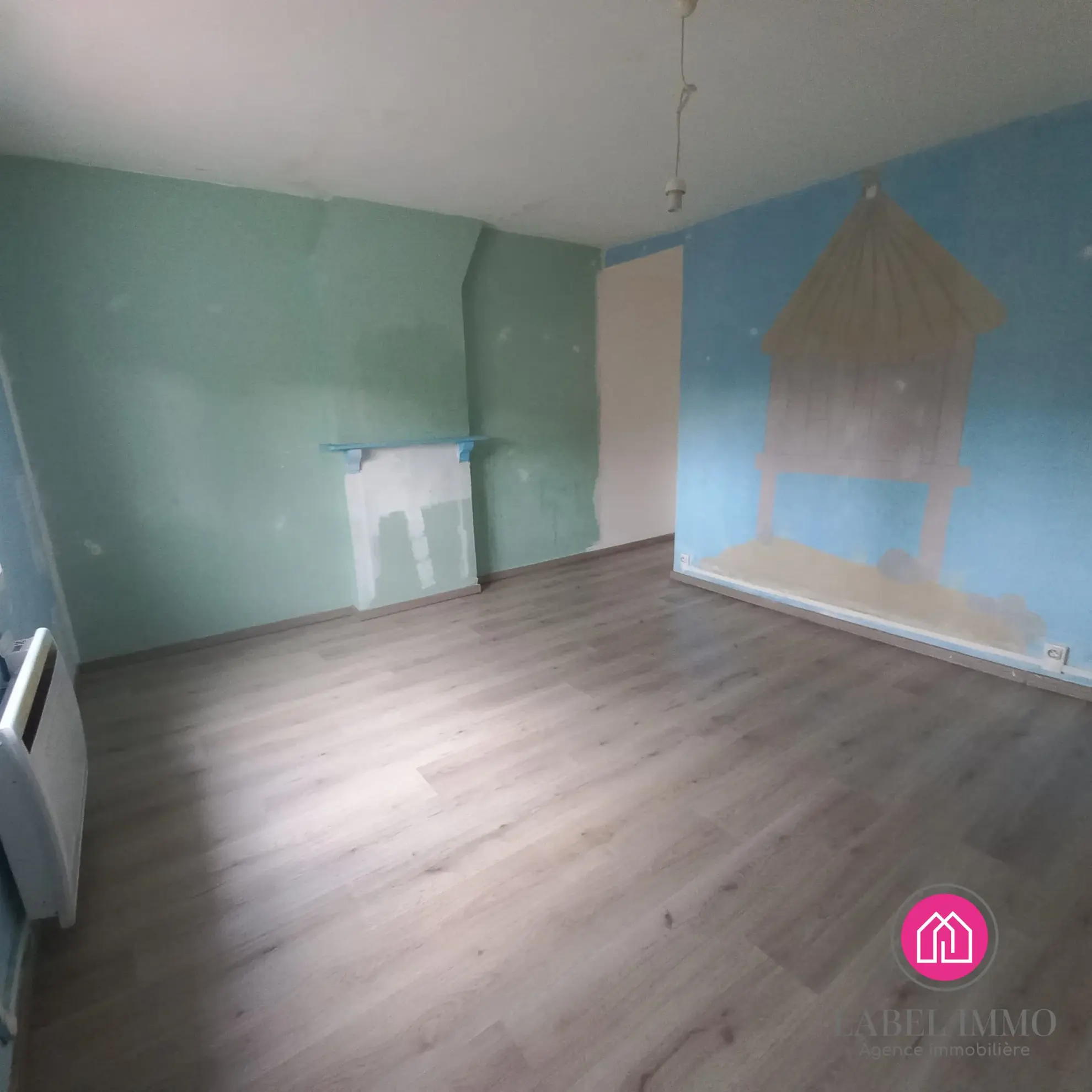 Maison de ville à Saint-Amand-les-Eaux de 65 m² à vendre pour 92 000 € 