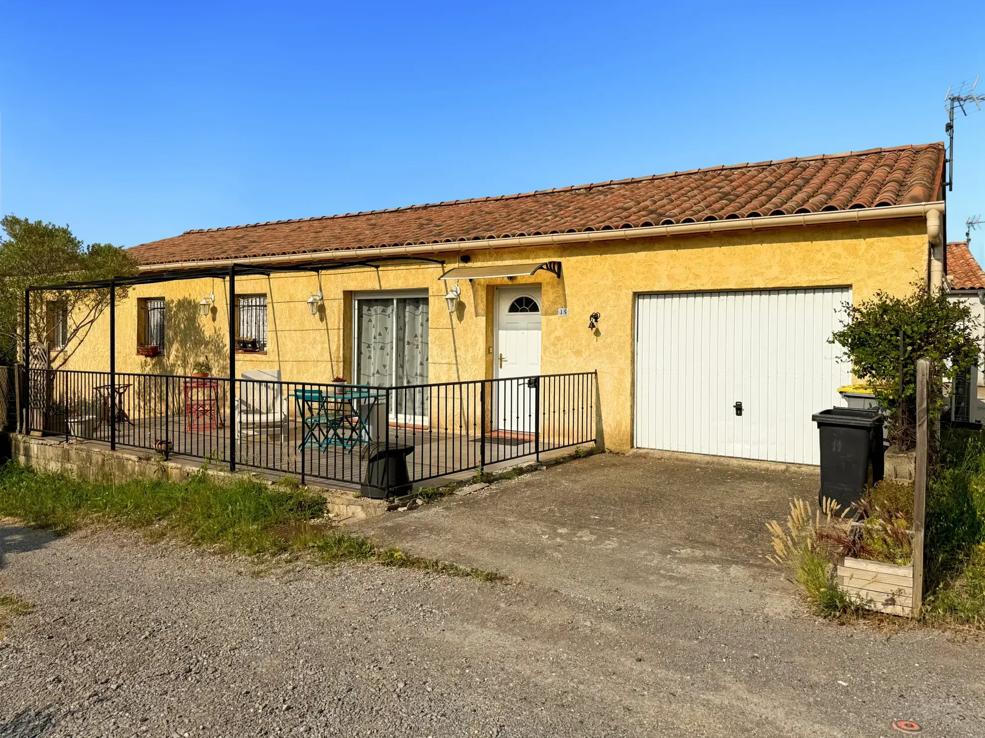 Achat maison de plain-pied à Saint Privat - 140 m², 4 chambres, terrasse, garage 