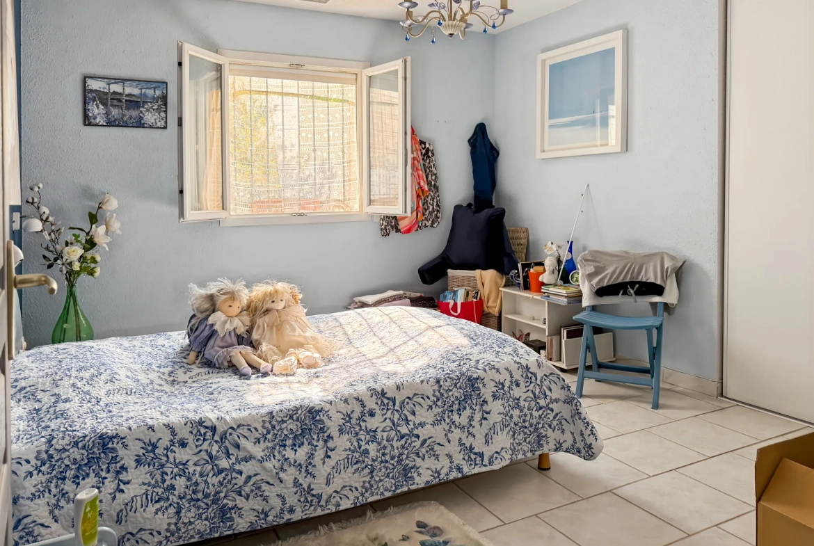 Achat maison de plain-pied à Saint Privat - 140 m², 4 chambres, terrasse, garage 