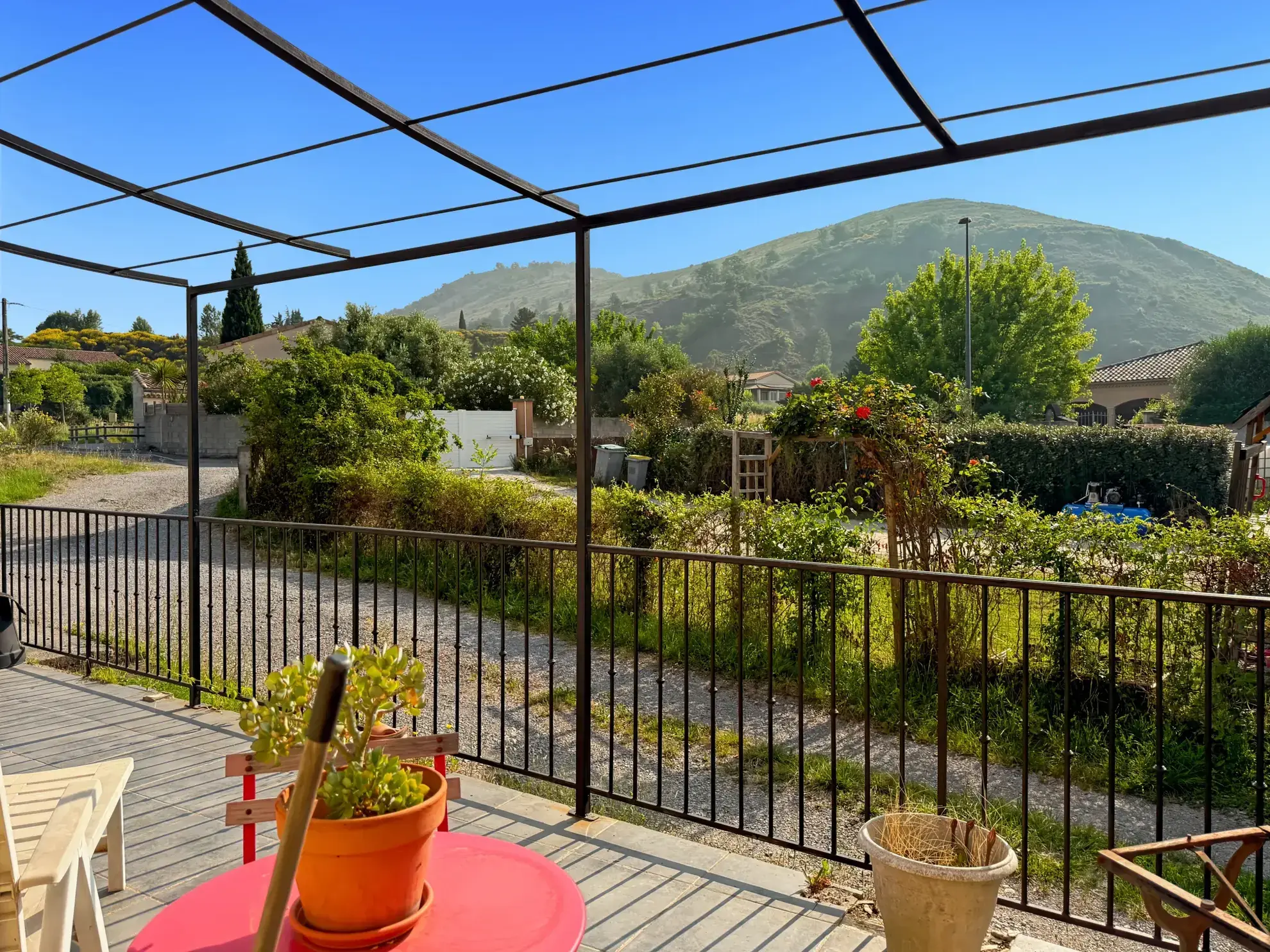 Achat maison de plain-pied à Saint Privat - 140 m², 4 chambres, terrasse, garage 