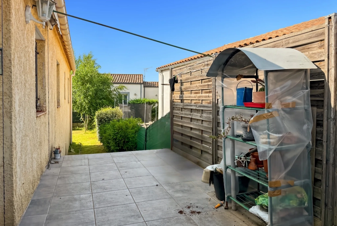 Achat maison de plain-pied à Saint Privat - 140 m², 4 chambres, terrasse, garage 