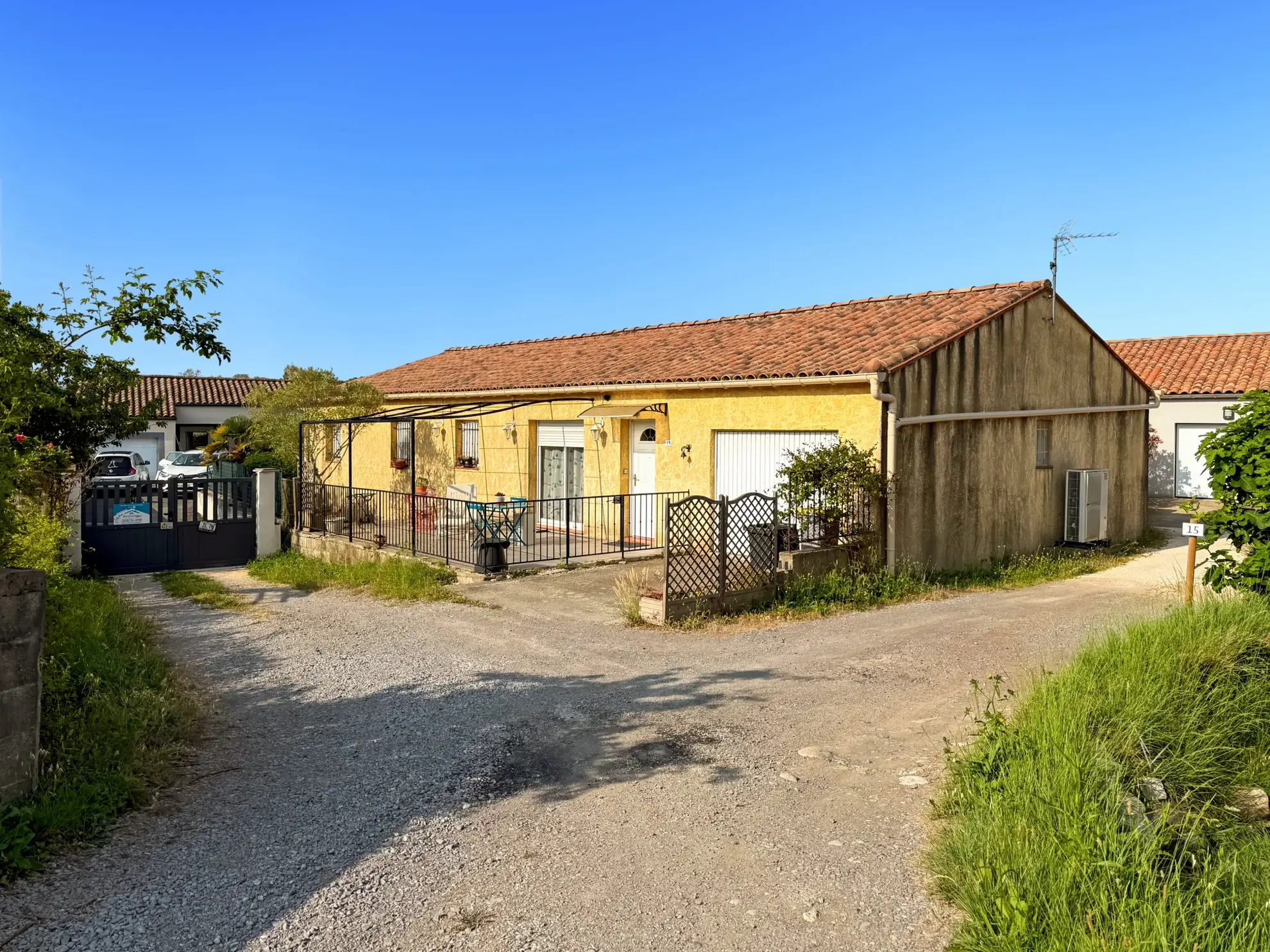 Achat maison de plain-pied à Saint Privat - 140 m², 4 chambres, terrasse, garage 