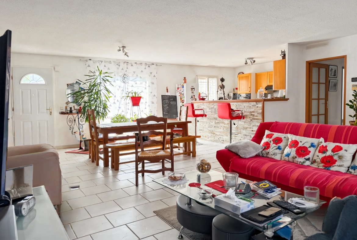Achat maison de plain-pied à Saint Privat - 140 m², 4 chambres, terrasse, garage 