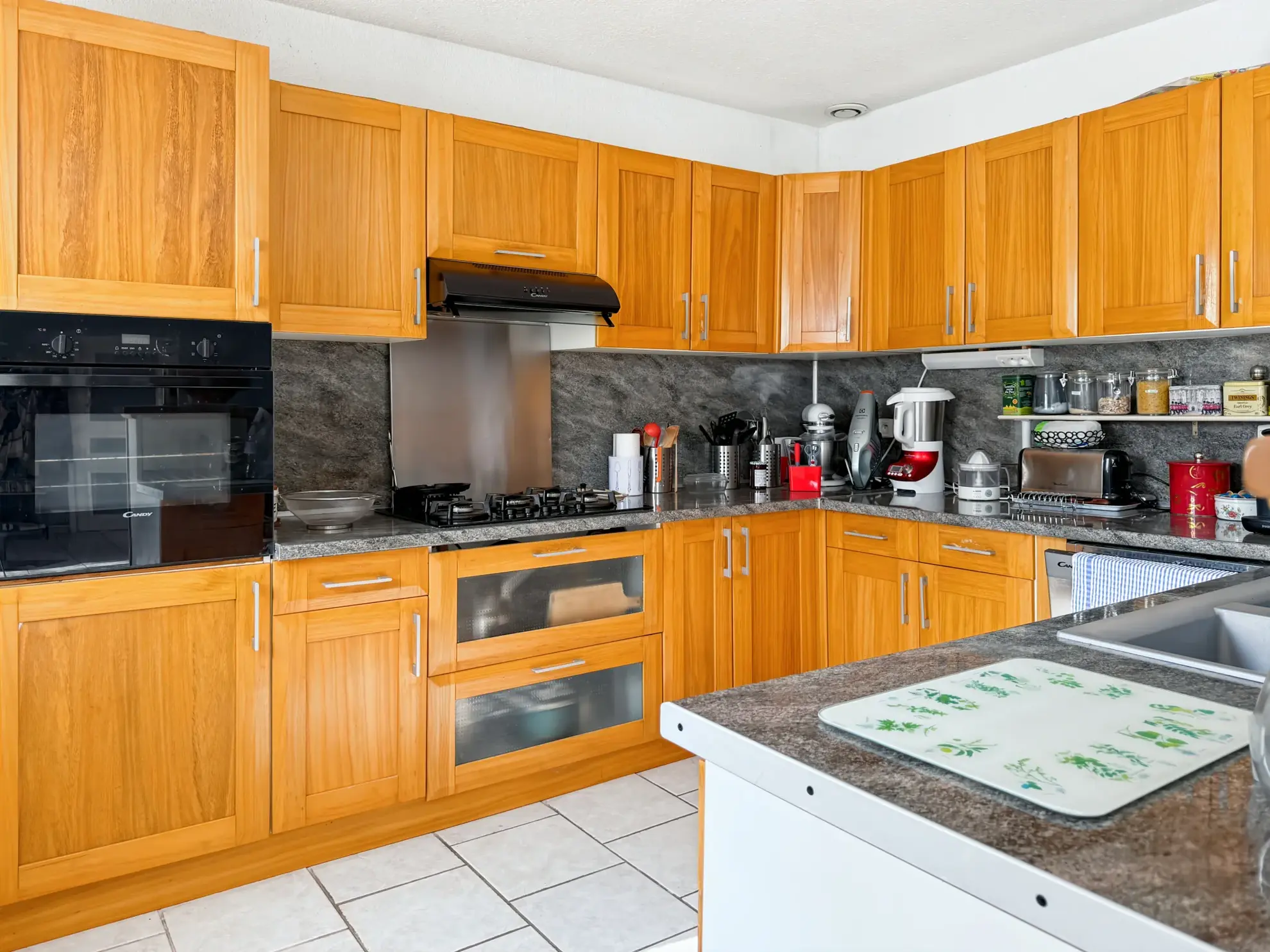 Achat maison de plain-pied à Saint Privat - 140 m², 4 chambres, terrasse, garage 
