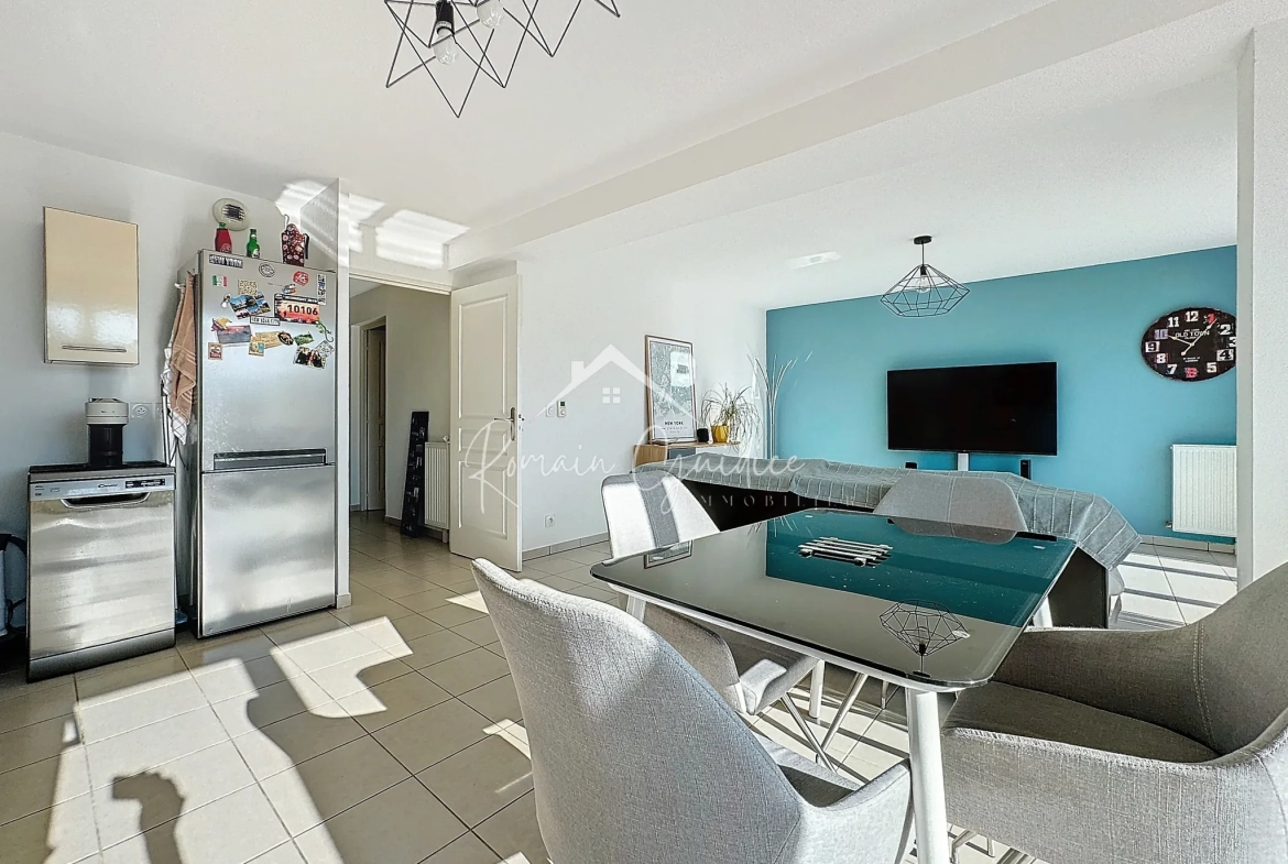 Appartement T3 de 66 m² avec jardin et parking à Millau 