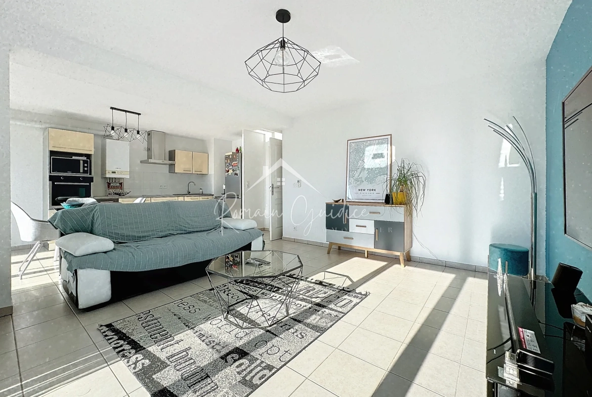 Appartement T3 de 66 m² avec jardin et parking à Millau 