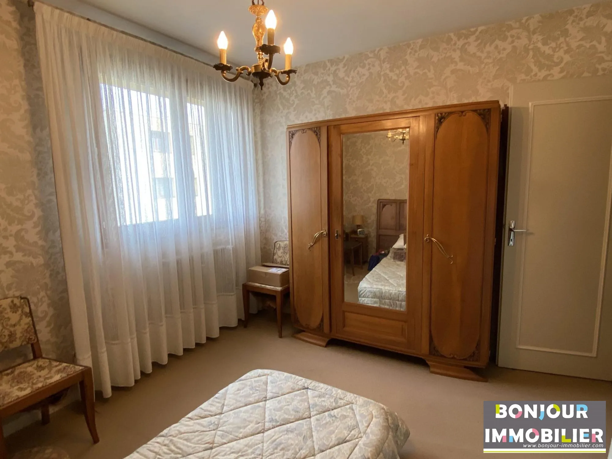 Appartement T4 de 80 m² à Rives avec balcon, cave, garage 