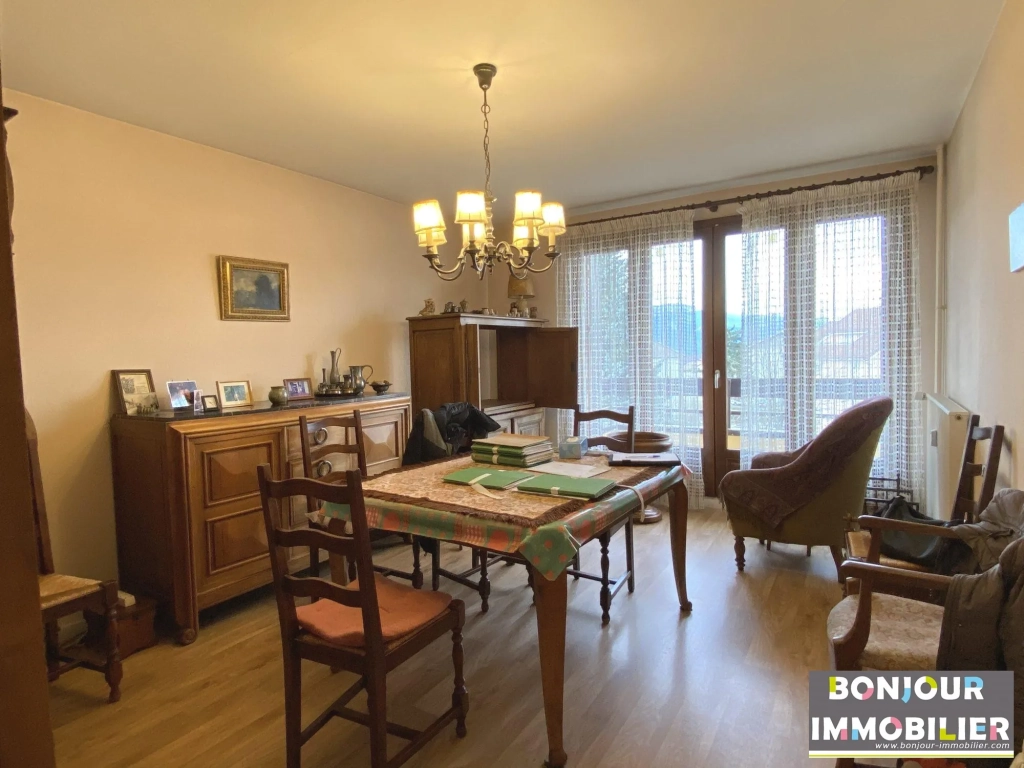 Appartement T4 de 80 m² à Rives avec balcon, cave, garage