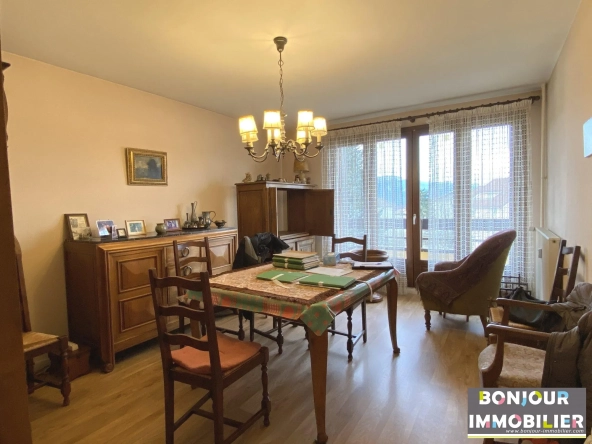 Appartement T4 de 80 m² à Rives avec balcon, cave, garage