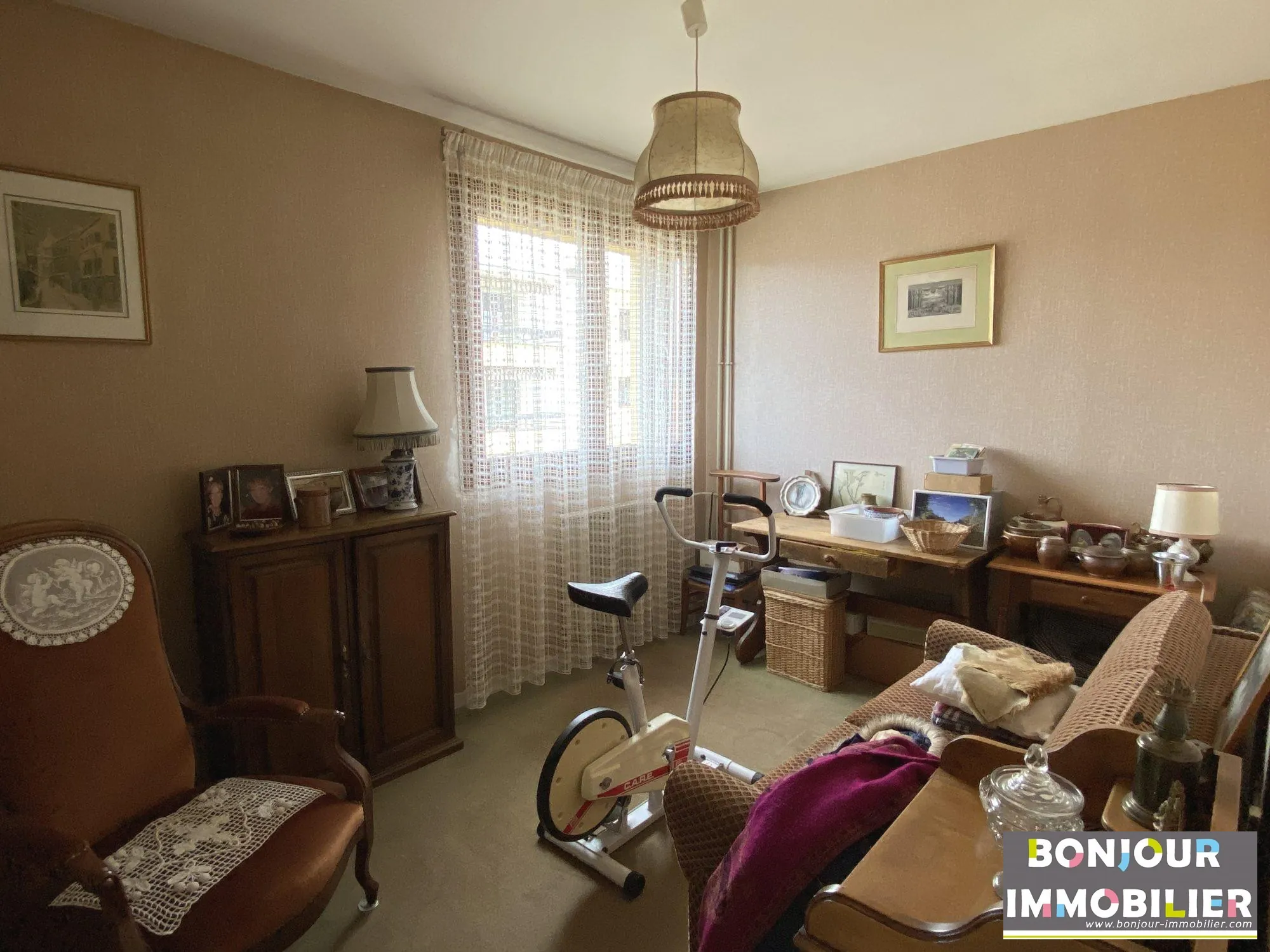 Appartement T4 de 80 m² à Rives avec balcon, cave, garage 