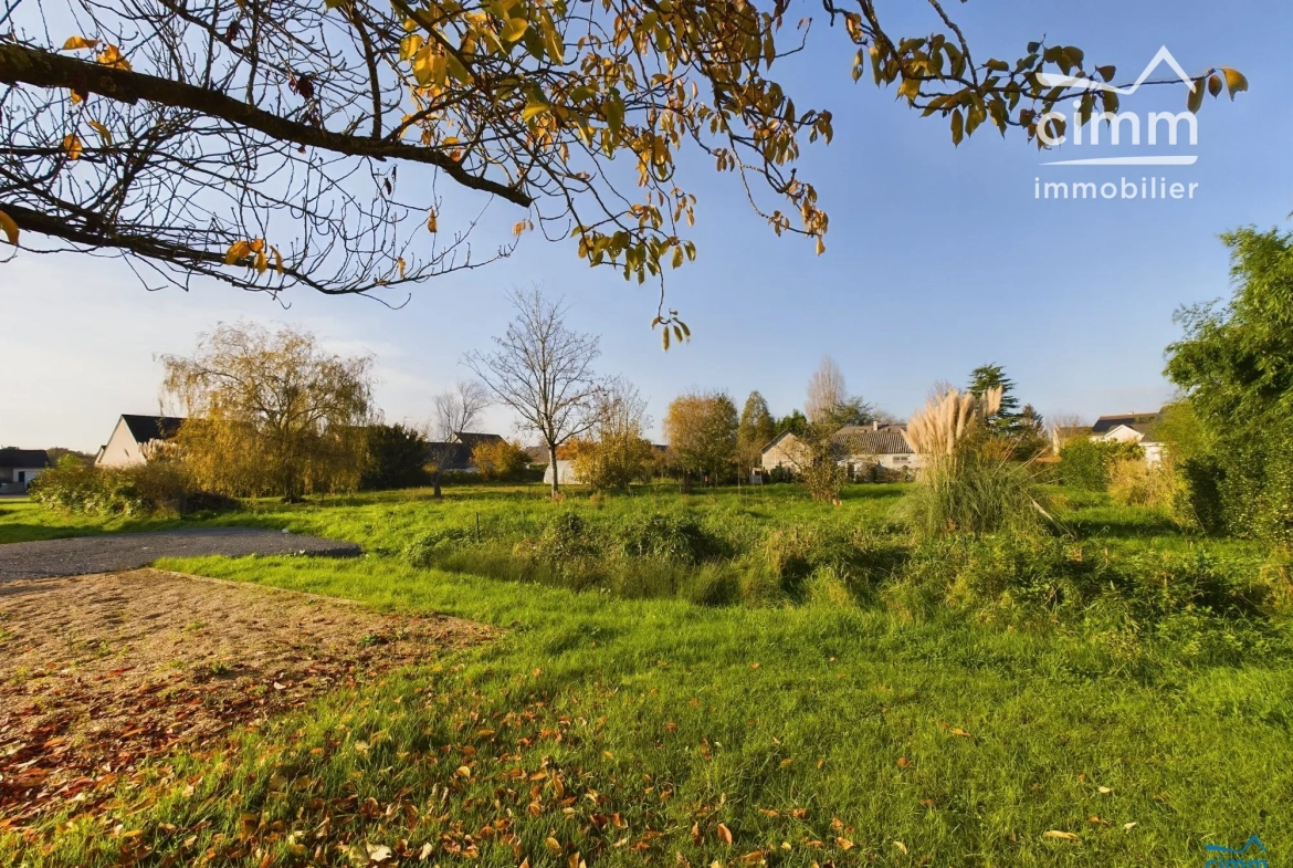 Terrain constructible de 738 m² à Jumelles, proche écoles et commerces 