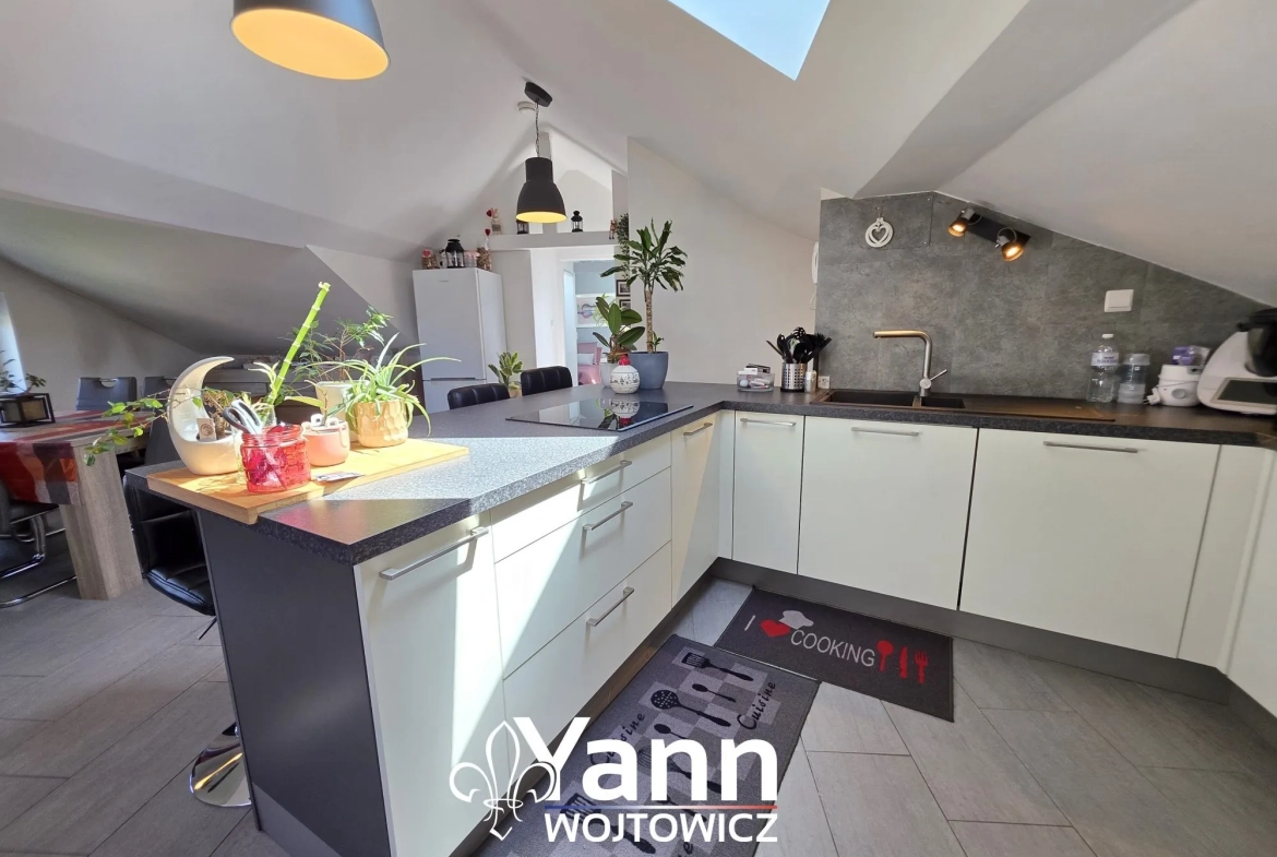 Bel appartement 3 pièces rénové à Yutz avec caves et proximité commodités 