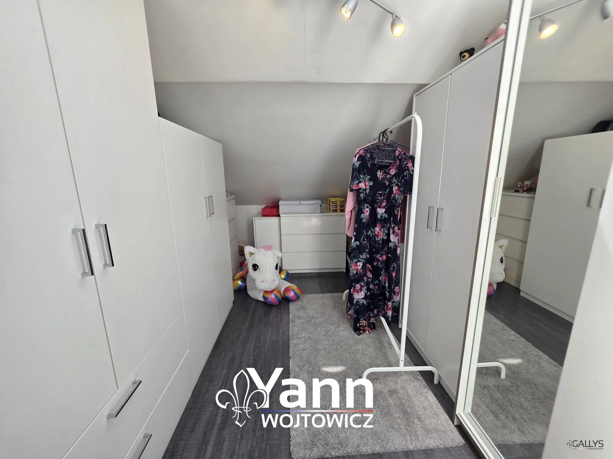 Bel appartement 3 pièces rénové à Yutz avec caves et proximité commodités 