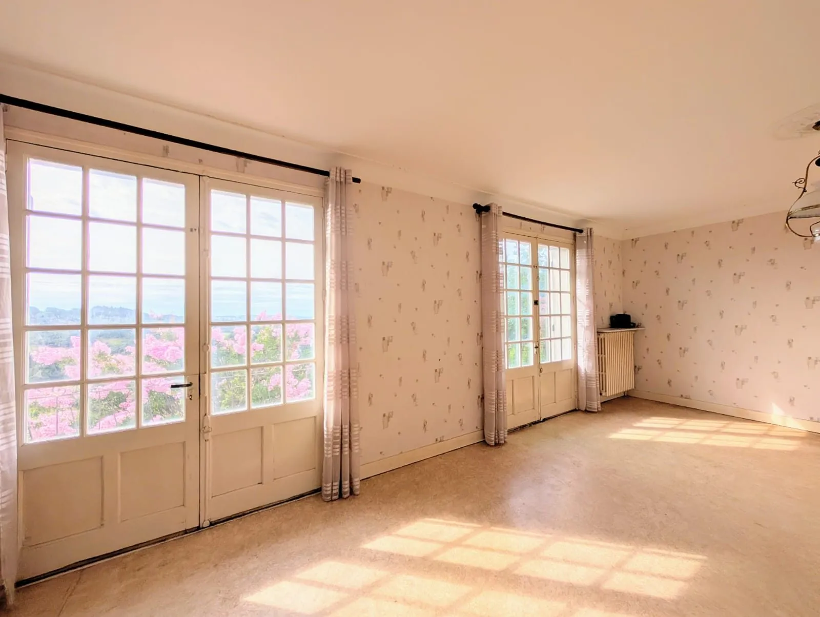 Belle maison avec vue panoramique à Nantheuil proche Thiviers 