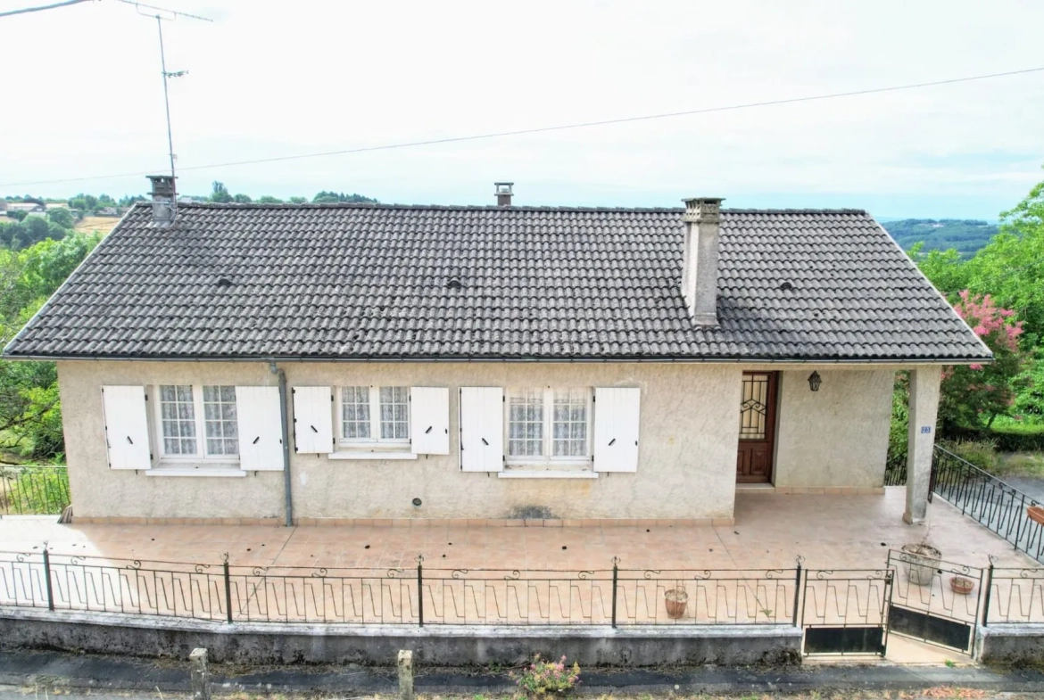 Belle maison avec vue panoramique à Nantheuil proche Thiviers 