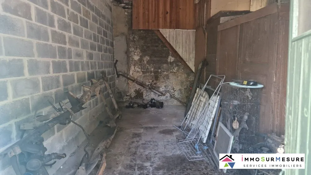 Immeuble à rénover avec deux appartements à Saint-Pol-sur-Ternoise 