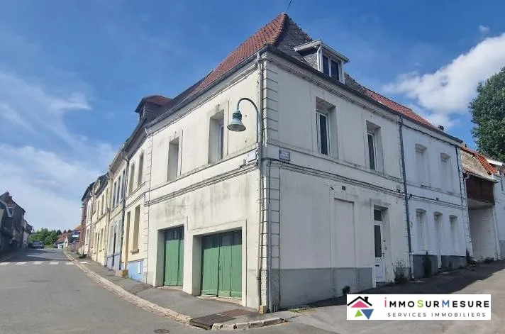 Immeuble à rénover avec deux appartements à Saint-Pol-sur-Ternoise 