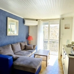 Maison rénovée avec potentiel locatif à La Palme
